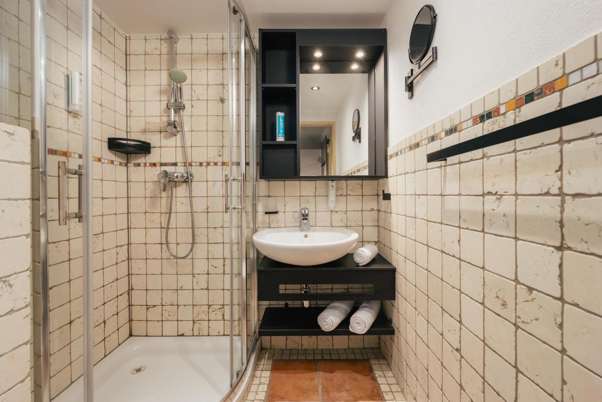 Mondi Hotel 악삼스 외부 사진