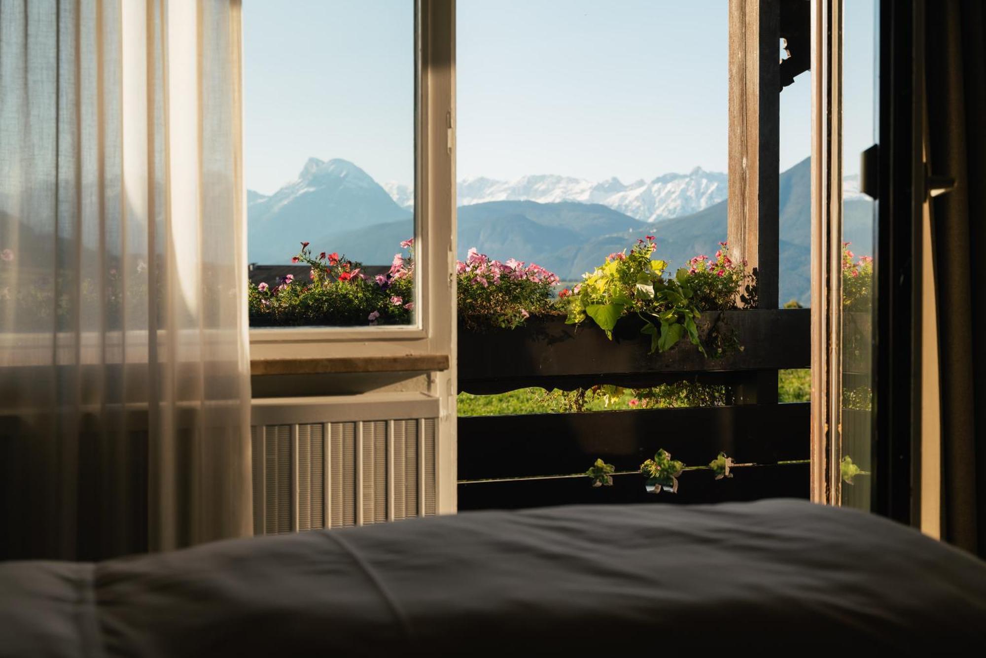 Mondi Hotel 악삼스 외부 사진